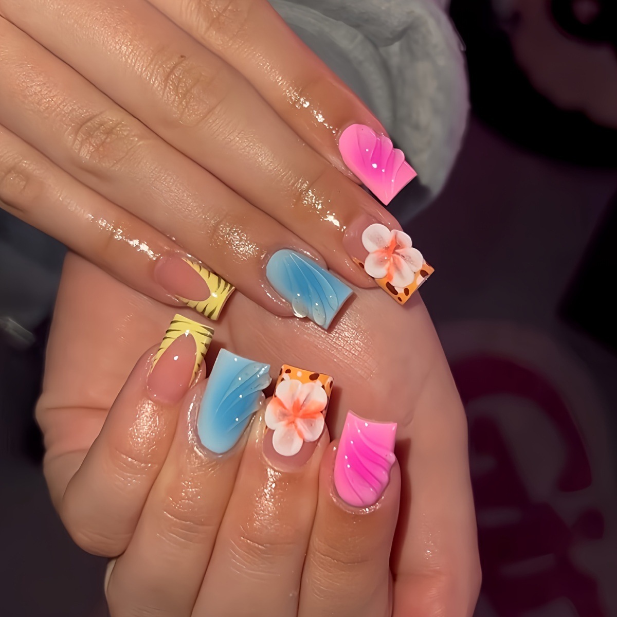 Resin Art Flower - 24szt Krótkie Kwadratowe Sztuczne Paznokcie Różowy