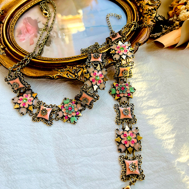 Zestaw biżuterii retro: naszyj – Resin Art Necklace recenzja i cena